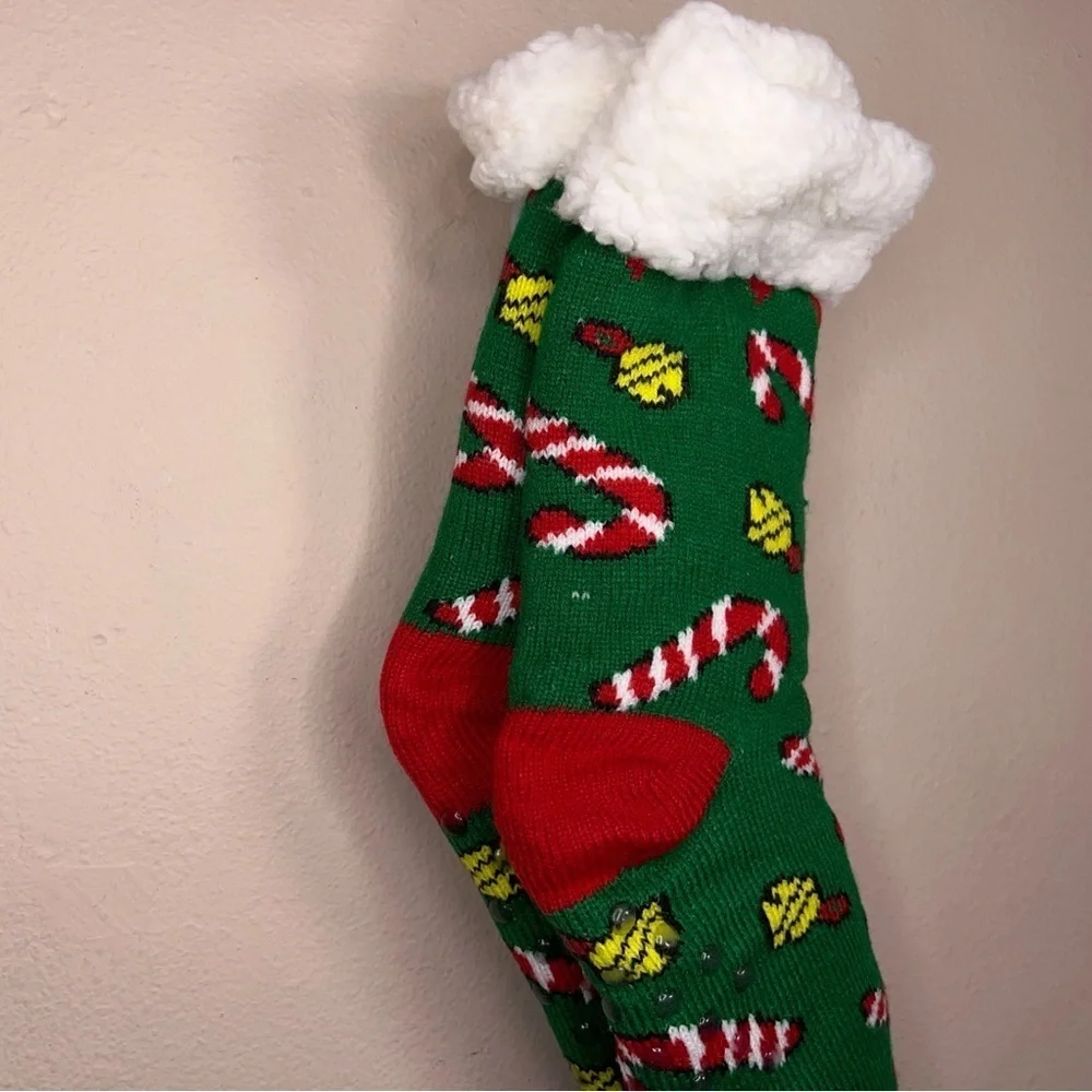 New Holiday Christmas Socks Womens One Size Faux Sherpa Lining Green Bell Candy